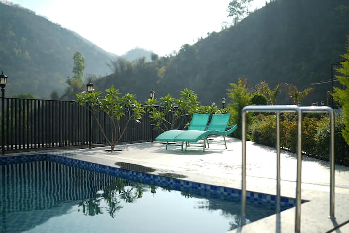 Mountain Mist Riverside Luxury Retreat - Rishikesh
