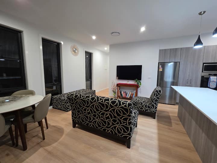 Hideaway Off Ellerston
           ~New~ - Canberra