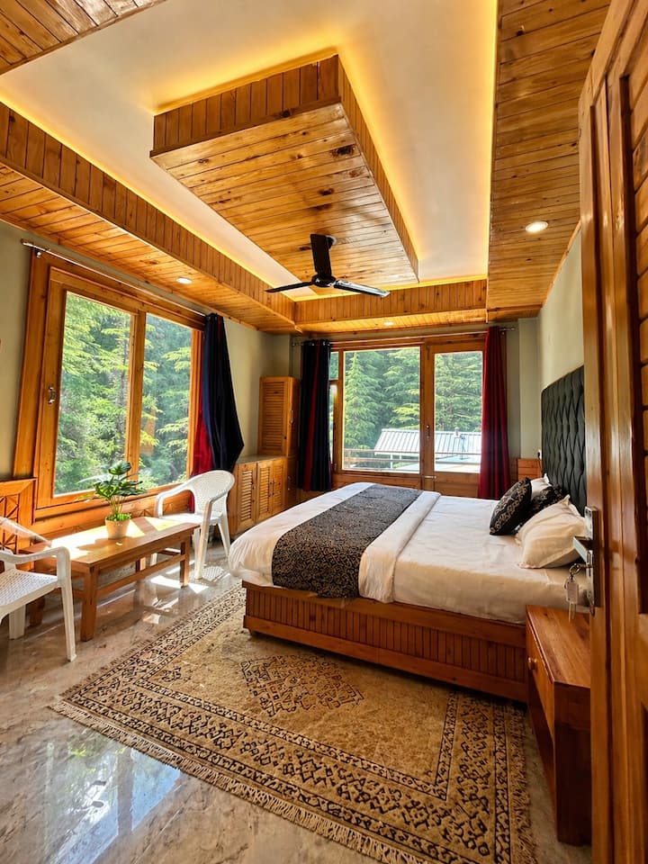 Premium Balcony Room In Kasolhome In The Woods - Kasol