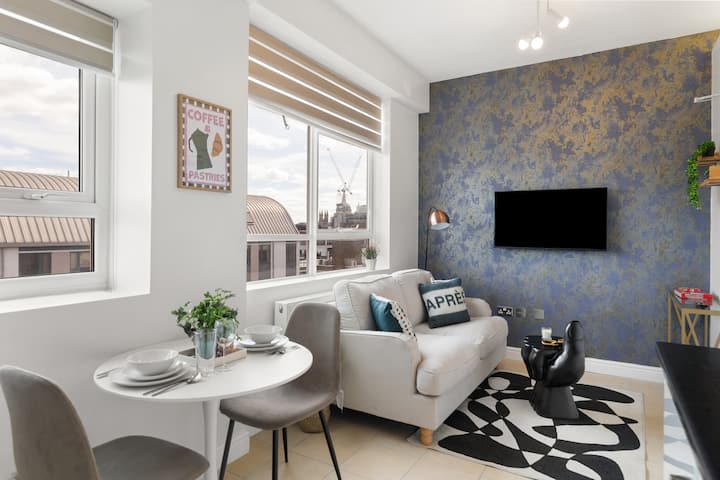 Hatton Garden Hideaway  Cosy 1br With Workspace - Bloomsbury