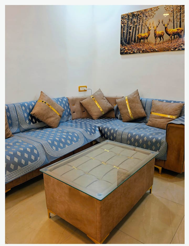 The Spacious Retreat ~ Ac, 2bhk & Much More - Indore