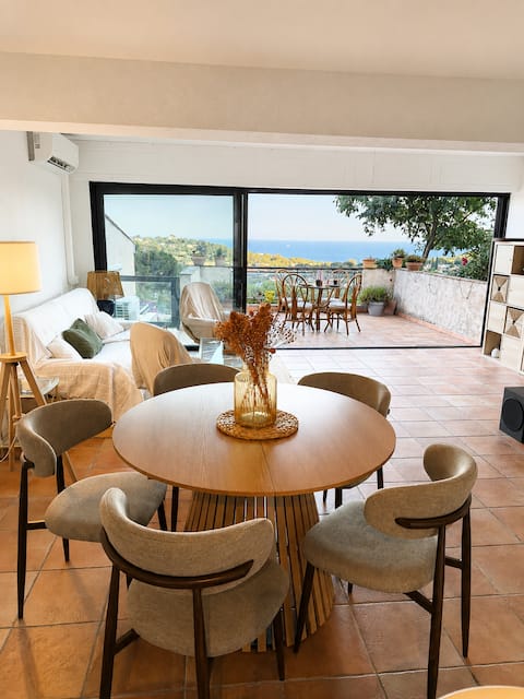Airbnb performant: Mediterranean house, panoramic sea view à Cavalaire Sur Mer