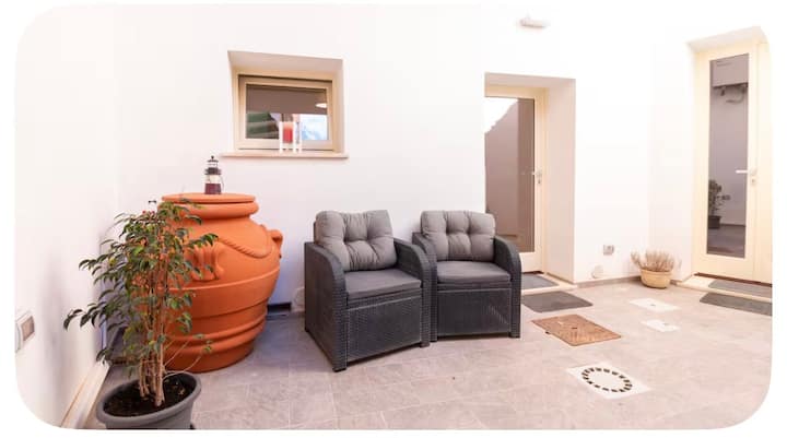 Casa Sofia- Elegante Appartamento In Centro - Oristano