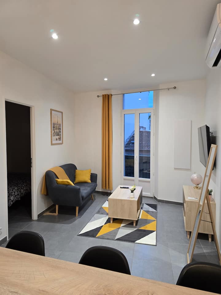 Charmant Appartement Traversant - Draguignan