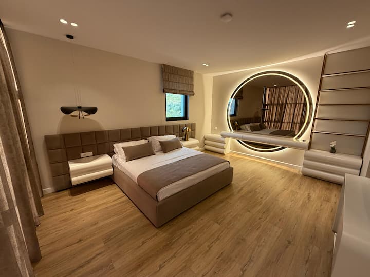 Luxury Pool Villa Paskuqan - Lakeside - Tirana
