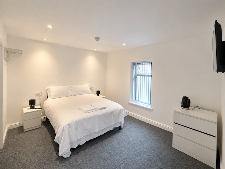 R.25 Room At Blackpool Promenade (Free Parking) - Blackpool
