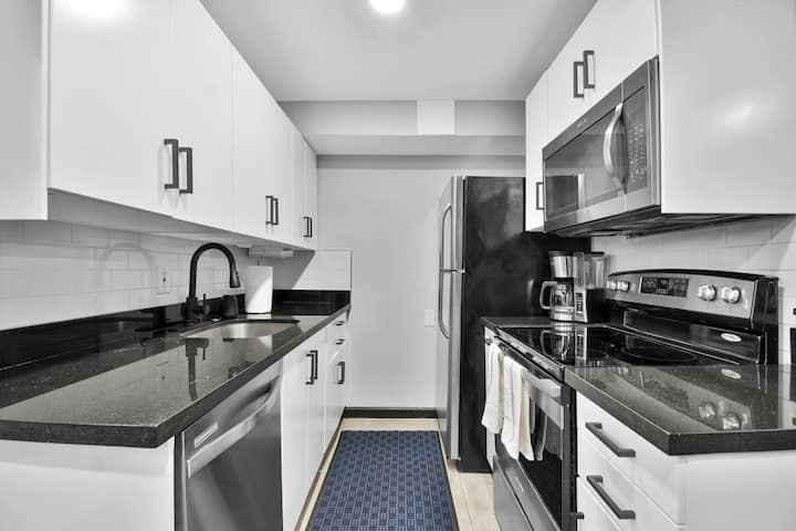 Bright Designer Villa Near Fort Lauderdale / Beach - Wilton Manors, FL