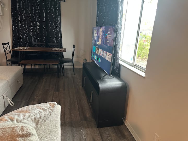 Serenity Spot - アクロン, OH