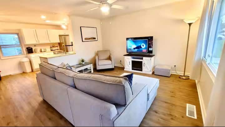 Lovely One Story Home By Sesame! - Newtown, PA