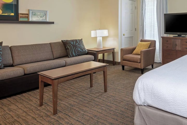 Studio King | Marriott Salisbury | Kitchen Ready - Salisbury, MD