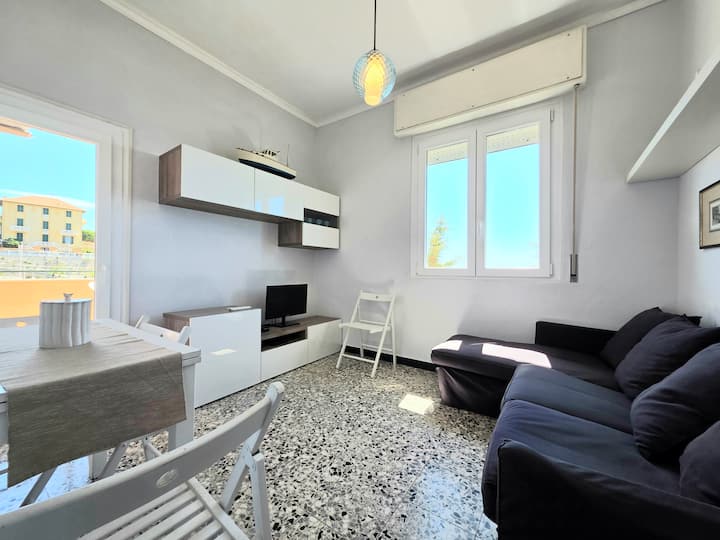 • Terrasse Vue Mer • Parking Gratuit - Wifi - Clim - Finale Ligure