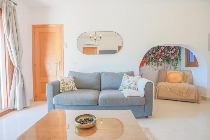 Casa Flores Garden Suite, 5 Min Walk To Beaches - Cala d'Or