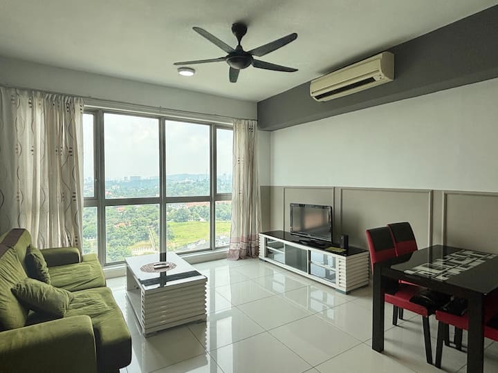 Top Unit 1br Suite Regalia, Pwtc - Kuala Lumpur