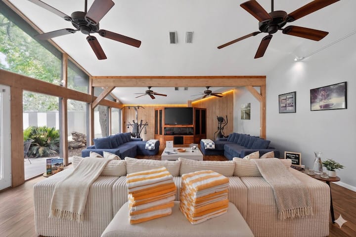 Float & Boat W/kayak | Dock | Jacuzzi | Sleeps 25 - Seguin, TX