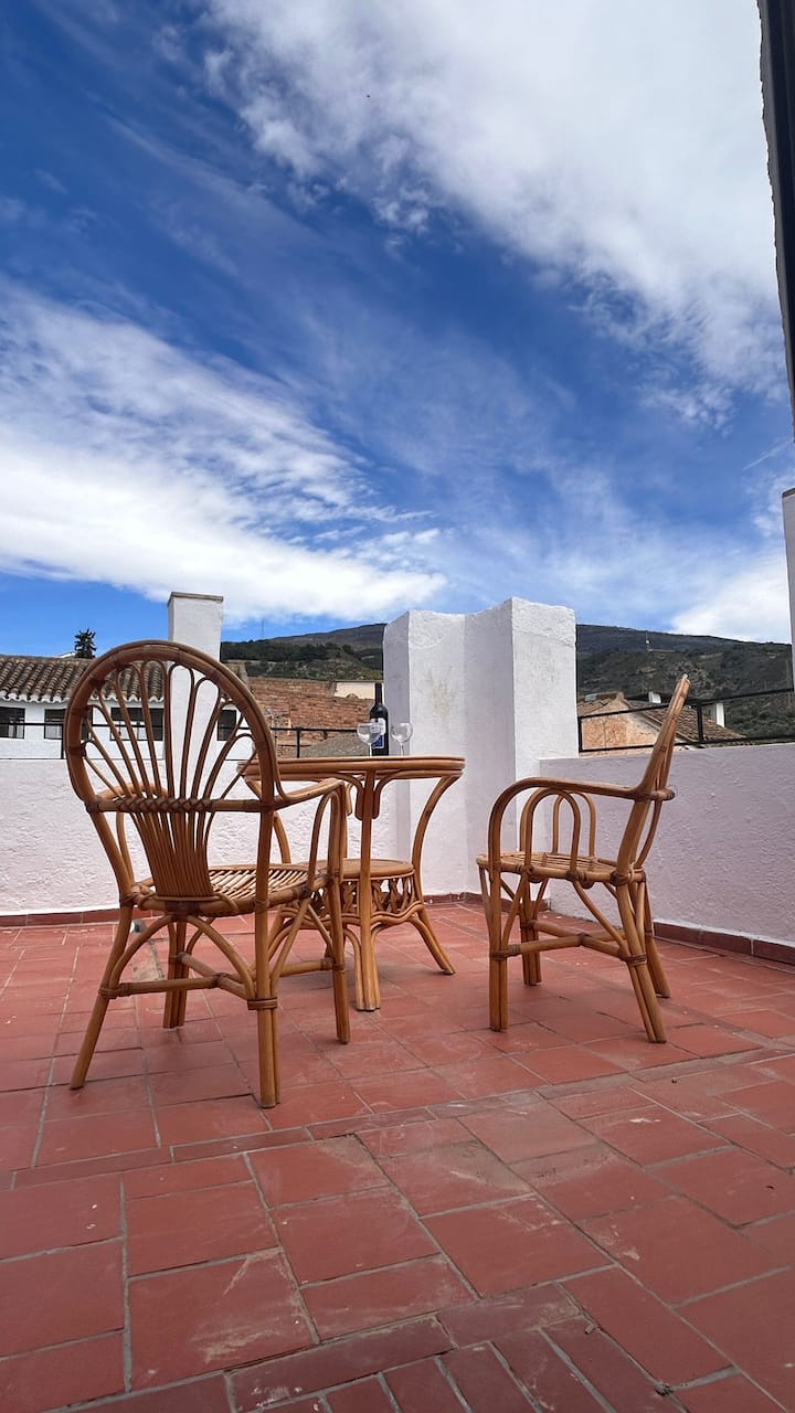 Traditional Townhouse In Scenic Lecrín Valley - Dúrcal