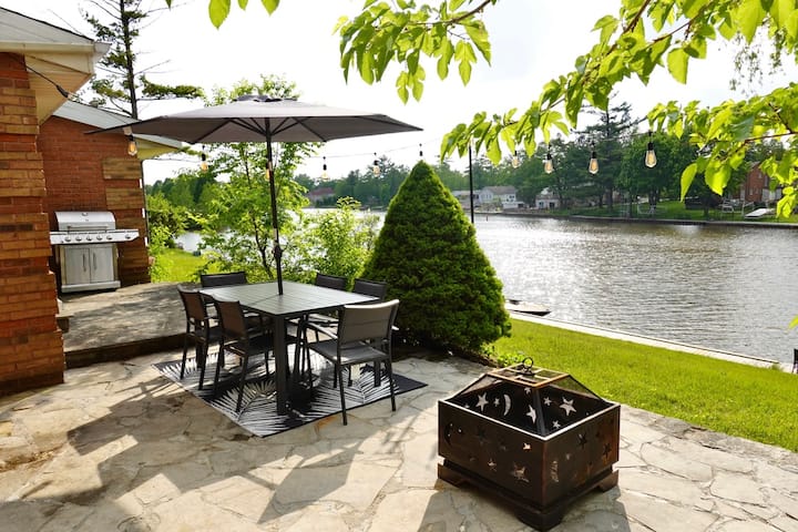 90' Riverfront | Private Dock | 3br Oasis - Wasaga Beach