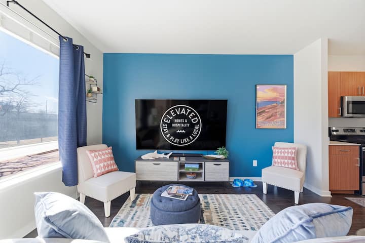 Happy Tails @ Trailside | Pet-friendly 1br | Tart - Traverse City