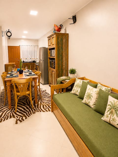 Top performing Airbnb: New Rustic House 6 People • Salinas Beach • A/C + Barbecue in Balneário Barra Do Sul