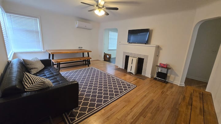 A Cozy 2br House W/ Ac - Seattle, WA