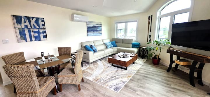Lake View Vacation - Kelowna