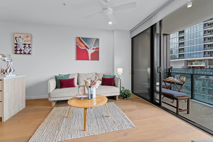 Star Casino Retreat | Level 23 Views + Comfort - Broadbeach