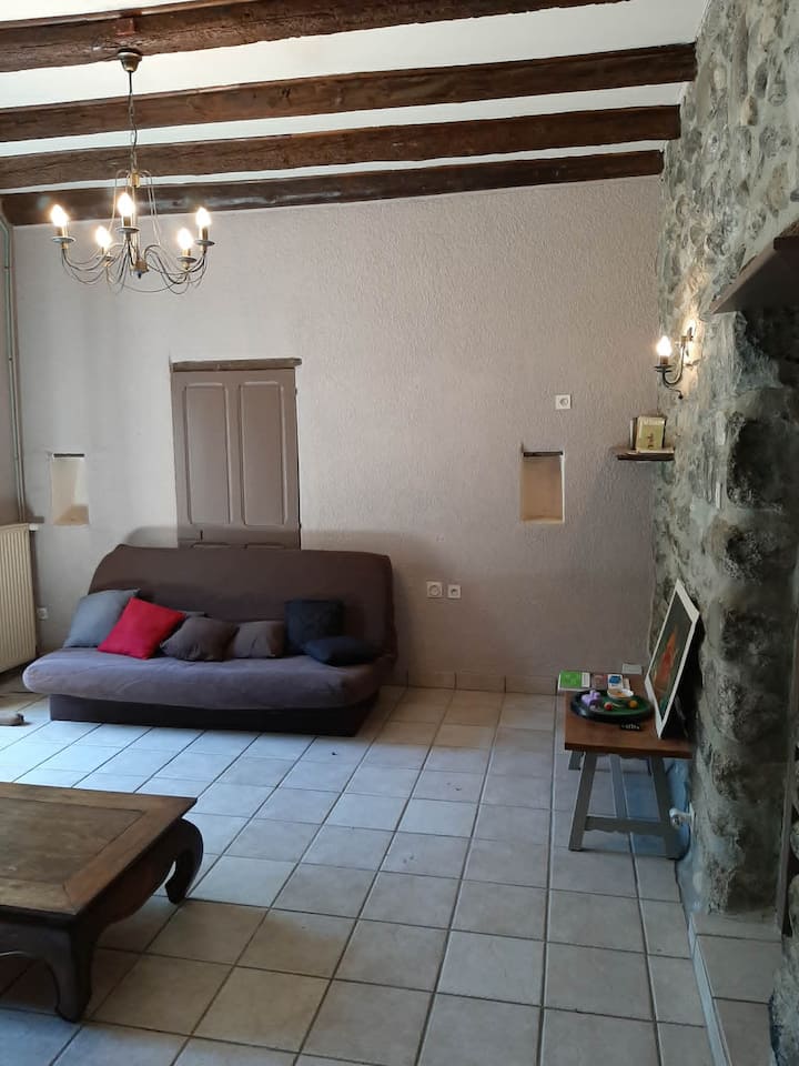 Logement Entier : Maison Au Teil, Ardèche - Alba-la-Romaine