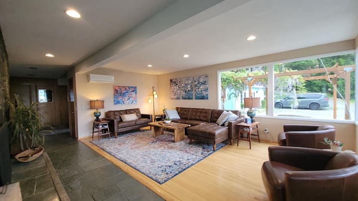 Amazing 5br Lake House +Private Dock +Huge Rec Rm - Mount Vernon, WA