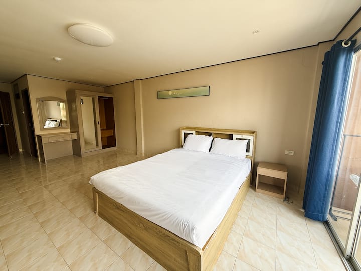 帕山泳池阳台房｜月租｜近Cosy Beach - Pattaya