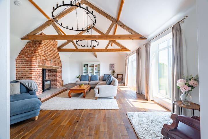 Walnut Tree Barn - Luxurious Family Retreat! - England
