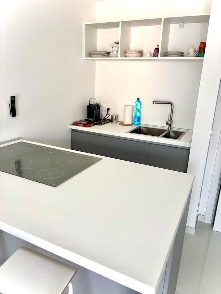 Fabfour White.
Via Tolmezzo 32
With Parking - Lignano Sabbiadoro