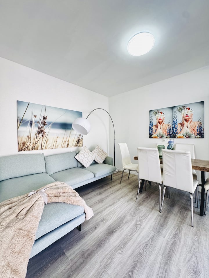 2br Apt + Lr W/terrace, Close To Museum Gugging - Stockerau