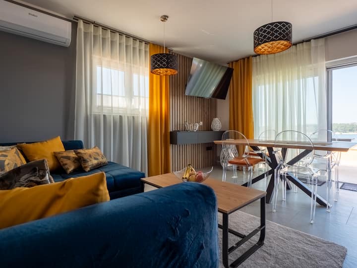 Villa Riva Panoramica Luxury With Sea View 1.floor - Primošten