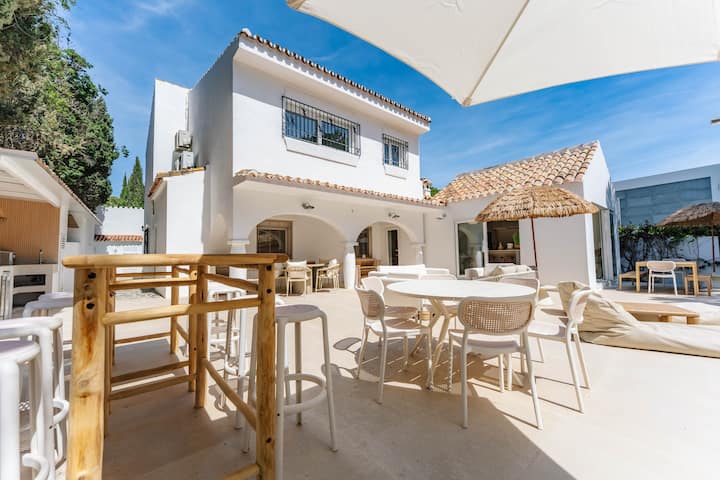 Villa Estelle - Beachside - Marbella