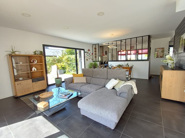 Maison De Campagne - 6 Personnes - Terrasse - Amiens