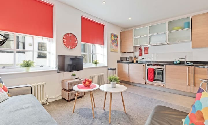 2 Bedrooms Free Parking Great Brighton Location - Brighton