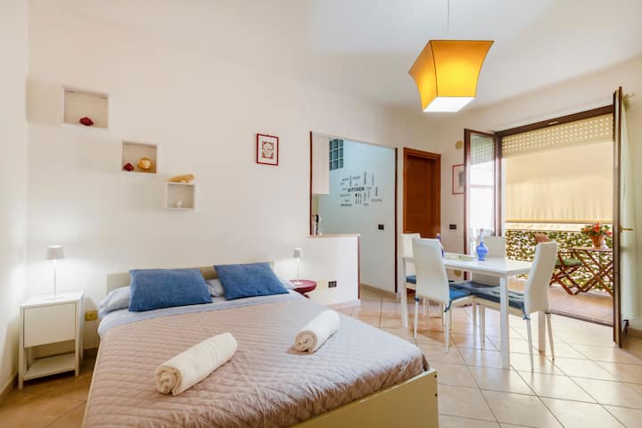 Guesthost - De Blasi House - Lecce