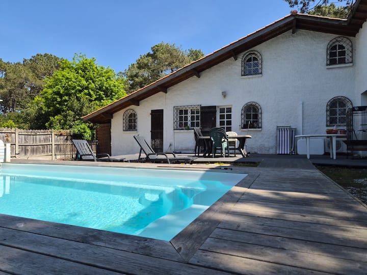 Maison De Famille Avec Piscine. Petit Piquey - 費拉角
