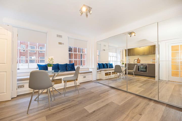 Boutique Mayfair Central London Apartment - Marylebone
