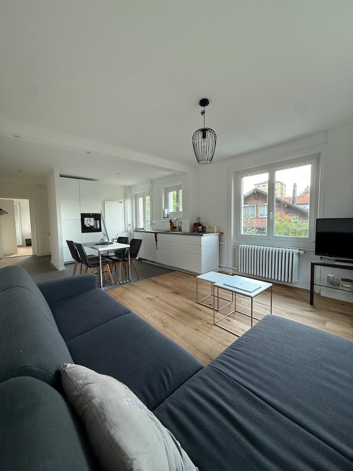 Chambre Rénovée Proche Gare – Fribourg - Fribourg