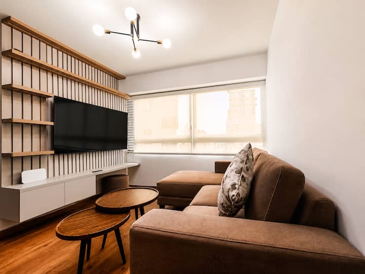 Practical 2br Apt. In Javier Prado - San Isidro - Perú
