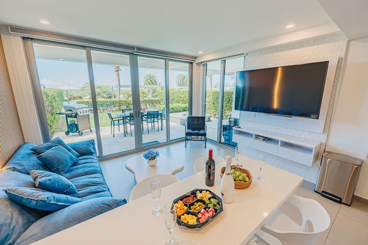 Azure Residence, Ocean Front W' Patio And Jacuzzi - Aruba