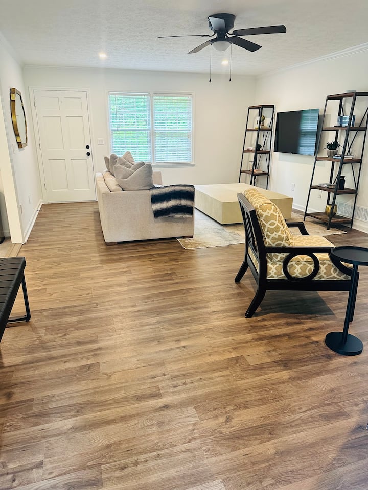 Lovely, Spacious Home In Marietta, Georgia - Kennesaw, GA