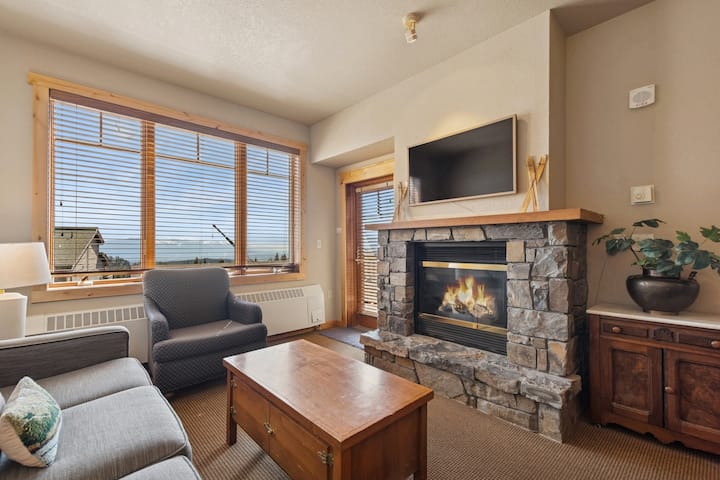 Ski-in/ski-out Condo With Hot Tub Access - Whitefish, MT