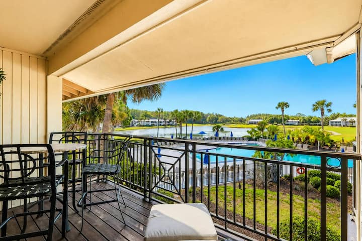Balcony Lake & Pool Views | Saddlebrook Resort - Wesley Chapel, FL