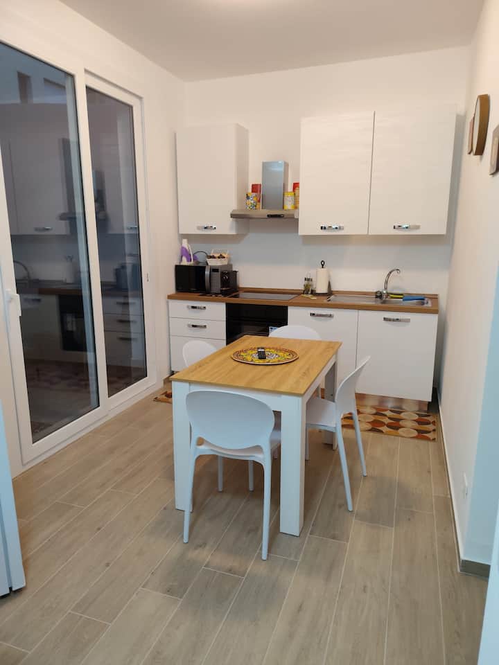 Casa Aurora: La Tua Casa Lontano Da Casa - Valderice