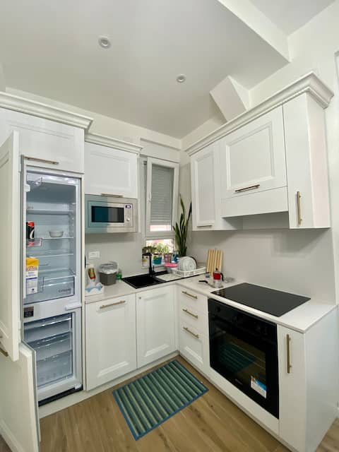 Successful Airbnb property: Maison Martine: suite with kitchen for 2-3 guests in Reggio Calabria