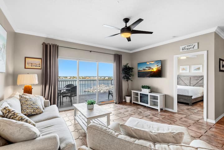 South Harbour 6c: Views, Beach + Blue Angels - Pensacola Beach, FL