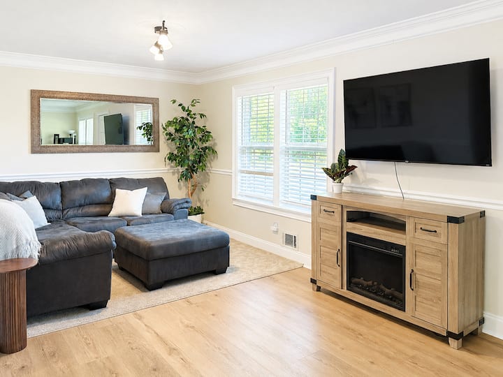 3br + Pool + Parking | Trilith-soccer Hq-airport - Fairburn, GA