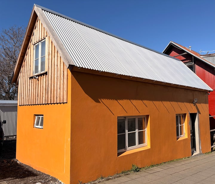Elegant House In Heart Of Reykjavík City - Reykjavik