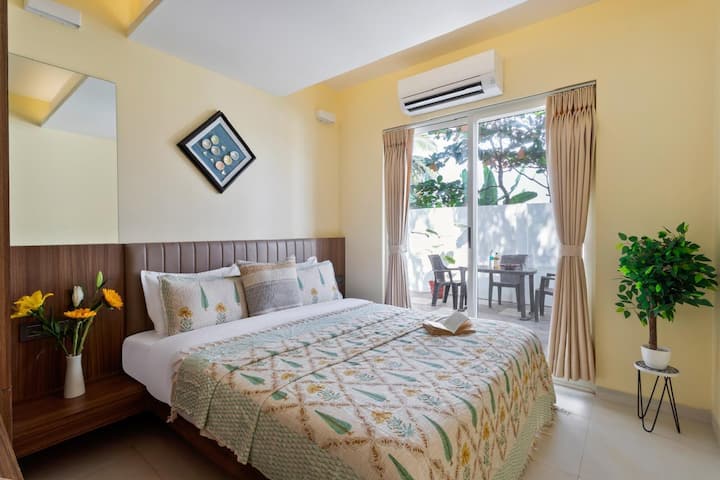 Bedroom 1 image 2